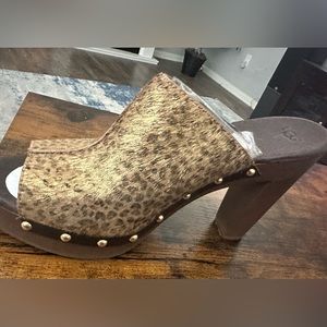 NEW UGG Metallic Leopard Calf Hair Heels SZ 10